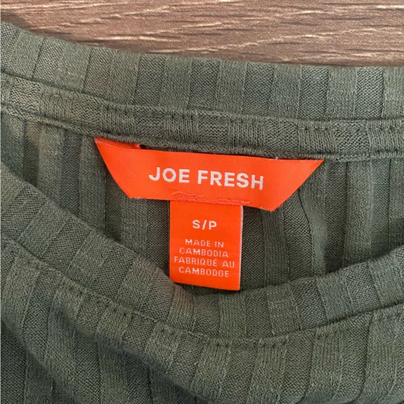 Two Joe Fresh Long Sleeve shirts. - Picture 7 of 7